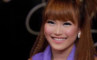 Masih Asyik Cari Duit - ayu.jpg