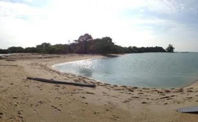 Siapa Bilang Sumsel Tak Punya Pantai. Ini Buktinya! - pantai1.jpg