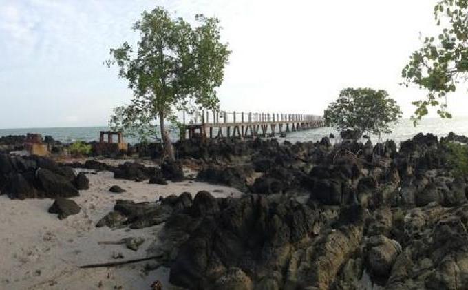 Siapa Bilang Sumsel Tak Punya Pantai. Ini Buktinya! - pantai3.jpg