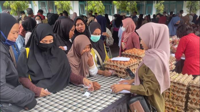 Dinas Pertanian dan Ketahanan Pangan Kota Palu menggelar Gerakan Pangan Murah (GPM) sebagai upaya menstabilkan harga bahan pokok menjelang bulan suci Ramadan 1447 Hijriah, Kamis (12/2/2026).