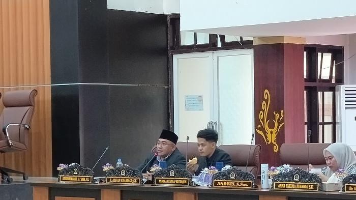 Alfian Chaniago Suarakan Jeritan Honorer Belum Jadi PPPK di DPRD Palu