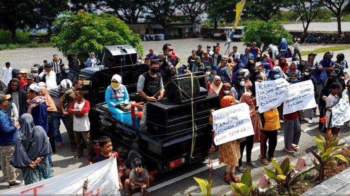 Unjuk Rasa, Korban Eksekusi Lahan Tanjungsari Banggai: Mana Janjimu Bupati?
