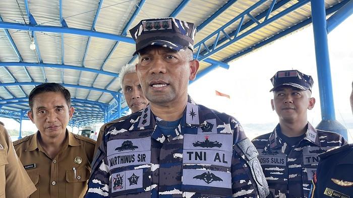 Nelayan Donggala Terima VMS, Komandan Lanal Palu Sebut VMS untuk Cegah Kecelakaan Laut
