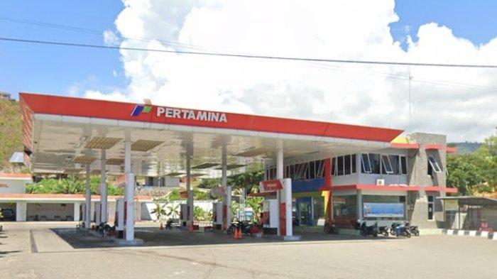 Manager SPBU Kilo 5 Luwuk, Jufri Tamudin, mengklaim pengisian jeriken yang menjadi pemicu seorang sopir mengamuk adalah milik nelayan, Jumat (7/6/2024).