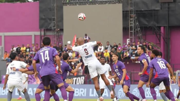 Curi Poin di Kandang Persik, PSM Makassar Naik Satu Tingkat di Klasemen Super League