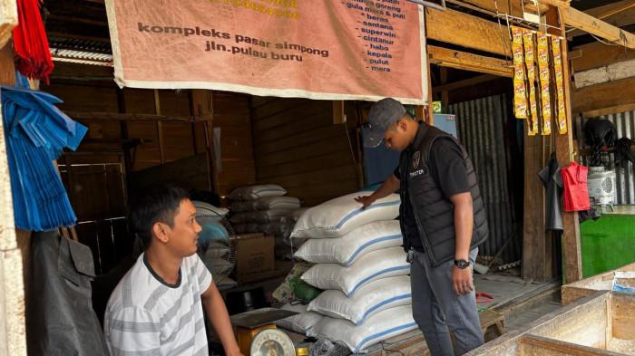 Polres Banggai Cek Harga Beras di Pasar Simpong