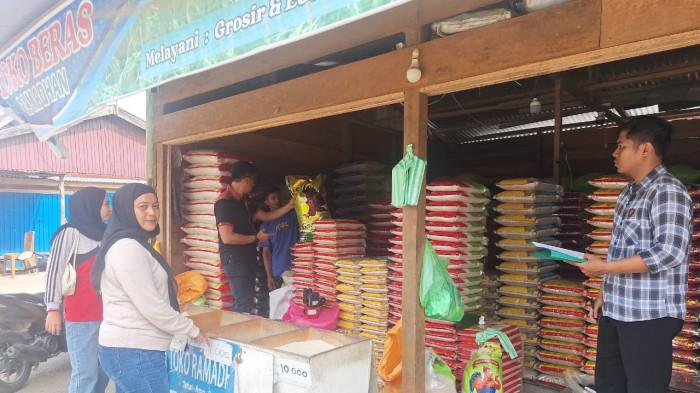 Satgas Pangan Morowali Utara Temukan Harga Beras PremiumTembus Rp17 Ribu per Kg di Pasar Ponteoa