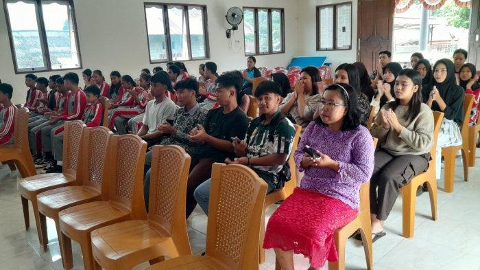 Polsek Poso Pesisir Selatan dan BNNK Sosialisasi Bahaya Narkoba di Desa Patiwunga