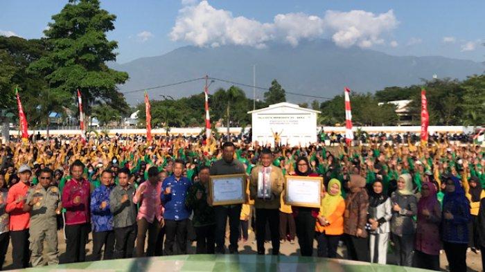 Kumpulkan Padat Karya, Hadianto Rasyid Persembahkan Penghargaan Green Leadership Nirwasita Tantra