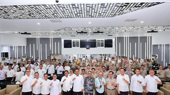 Kantor Pertanahan Kabupaten Morowali Utara berhasil meraih predikat Wilayah Tertib Administrasi Berintegritas (WTAB) Tahun 2026 yang diberikan oleh Kementerian Agraria dan Tata Ruang/Badan Pertanahan Nasional (ATR/BPN).