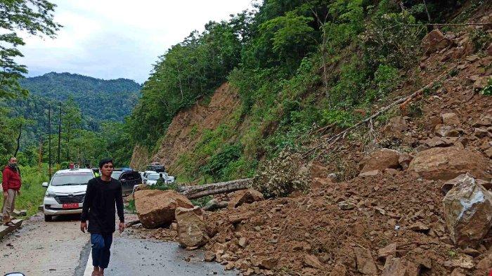 Diguyur Hujan, Waspadai Jalan Licin dan Titik Longsor di Jalur Mudik Kebun Kopi