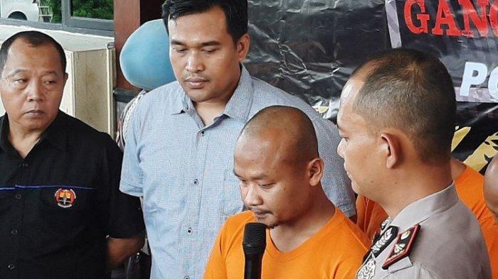 Menahan Tangis, Pembina SMPN 1 Turi Minta Maaf & Akui Lalai hingga 10 Siswa Tewas Susur Sungai