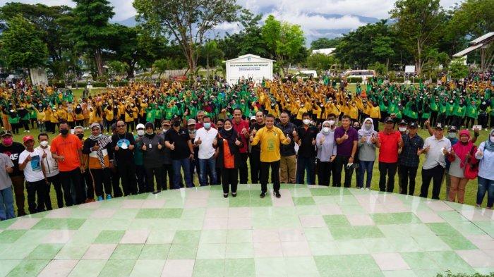 Petugas Padat Karya Se Kota Palu Gelar Apel Akbar, Dipimpin Hadianto-Reny