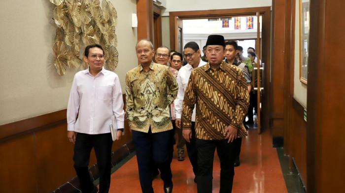 ydsag da8sg 78dasg7ag7asd