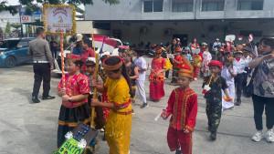 530-Siswa-SD-Gamaliel-Palu-Meriahkan-Karnaval-Budaya-Peringatan-Sumpah-Pemuda.jpg