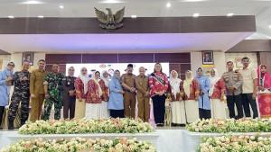 Bupati-Donggala-Buka-Gebyar-Ayo-Membatik-2025-Tanamkan-Cinta-Budaya-Sejak-Dini.jpg