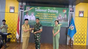 Bupati-Morowali-Sambut-Pangdam-XIII-Merdeka-Tekankan-Sinergi-Jaga-Keamanan-Daerah.jpg