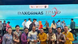 Bupati-Sigi-Hadiri-Rakornas-TPAKD-2025-Tegaskan-Komitmen-Perluas-Akses-Keuangan-Daerah.jpg