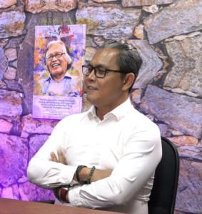 Bus-Trans-Palu-Ketika-Roda-Tak-Berputar-Uang-Rakyat-Jangan-Terus-Dialirkan.jpg