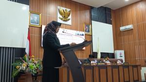 DPRD-Kota-Palu-Bahas-Tiga-Raperda-Termasuk-Perlindungan-Perempuan-dan-Ketahanan-Keluarga.jpg