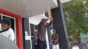 Demo-Warga-Tipo-di-Kantor-Camat-Ulujadi.jpg