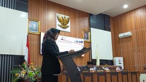 Eka-Komalasari-di-DPRD-Palu.jpg
