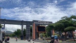 Gerbang-Universitas-Tadulako-Palu.jpg