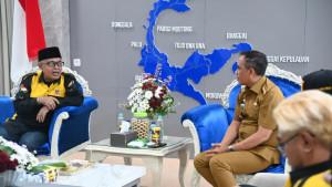 Gubernur-Anwar-Hafid-Terima-Audiensi-Forum-Pemuda-Kaili-Dorong-Peran-Pemuda-Jaga-Kerukunan.jpg