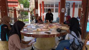 Ikamabastra-FKIP-Untad-Gelar-Baca-dan-Bersuara-Angkat-Jiwa-Literasi-Mahasiswa.jpg