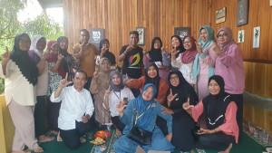 KRI-Salurkan-Bantuan-untuk-Lansia-Pelita-Hati-Dukung-Peringatan-Maulid-Nabi-di-Sigi.jpg