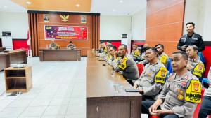 Kabidhumas-Polda-Sulteng-Tekankan-Peran-Bhabinkamtibmas-dalam-Penerapan-Program-SIIP.jpg