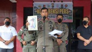 Kapolda-Sulteng-Irjen-Pol-Rudy-Sufahriadi-memperlihatkan-foto-DFfrg.jpg