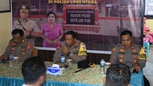 Kapolres-Poso-AKBP-Arthur-Sameaputty-beserta-rombond.jpg
