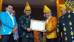 Kemenkumham-Sulteng-Terima-Penghargaan-dari-Pemkot-Palu-pada-HUT-ke-47.jpg