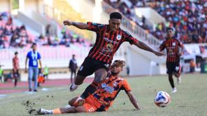 Kendal-Tornado-FC-vs-Persipura-2025.jpg