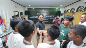 Ketua-KONI-Sulteng-Lepas-Persipal-Junior-U-12-ke-Piala-Menpora-Nasional.jpg