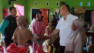 Matindas-J-Rumambi-Bantu-Korban-Banjir-Bandang.jpg