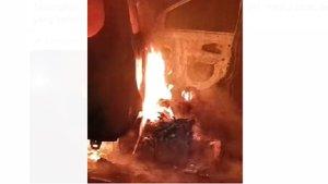 Mobil-terbakar-di-Poso-2023.jpg