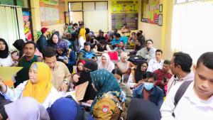 PPPK-Paruh-Waktu-Padati-Ruang-Pengurusan-SKCK-Polres-Bangga.jpg
