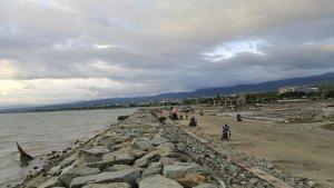 Pantai-Kampung-Nelayan-Palu-2024.jpg