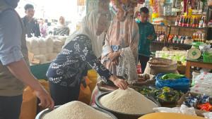 Pantau-Stabilitas-Harga-Pemkot-Palu-Sidak-Pasar-Manonda-dan-Masomba.jpg