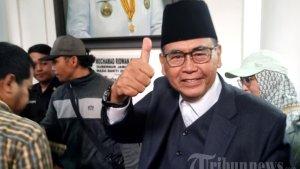 Pimpinan-Pondok-Pesantren-Ponpes-Al-Zaytun-Panji-Gumilang.jpg