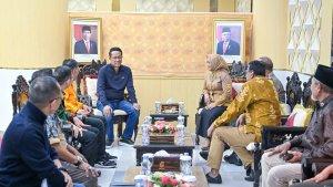 Plh-Wali-Kota-Palu-yang-diwakili-Asisten-Bidang-Pemerid.jpg