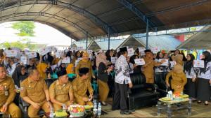 Suasana-Haru-Warnai-Sertijab-Kepala-Disdikbud-Morowali-Arifin-Lakane-Resmi-Gantikan-Amir-Aminudin.jpg