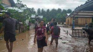 banjir_tojouna2.jpgbanjir-tojounauna1.jpgbanjir-tojounauna21.jpg
