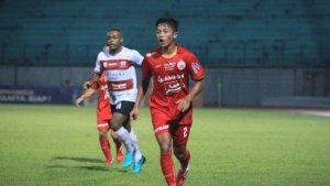 bek-muda-persija-jakarta-ilham-rio-fahmi.jpg