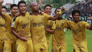 para-pemain-bhayangkara-fc-melakukan-selebrasi-setelah-berhasil-mencetak-gol.jpg