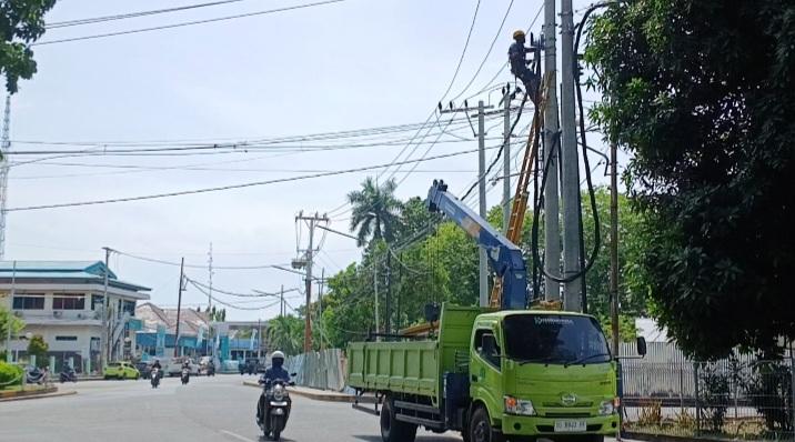 PLN UP3 Luwuk Perluas Jaringan Listrik di Banggai