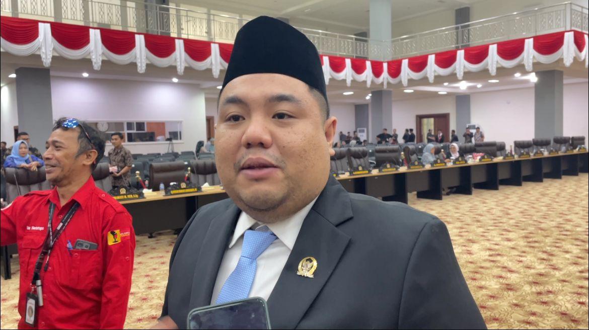 Arnilla-Dilantik-Jadi-Wakil-Ketua-DPRD-Sulteng-555555.jpg