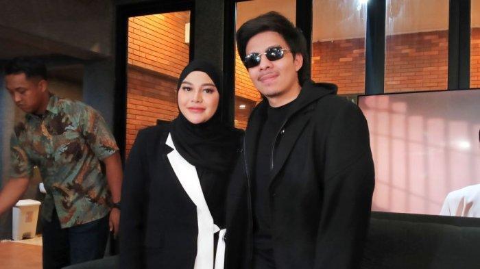 Aurel-Hermansyah-bersama-Atta-Halilintar-ditemui-di-kawasan-Pondok-Indah.jpg